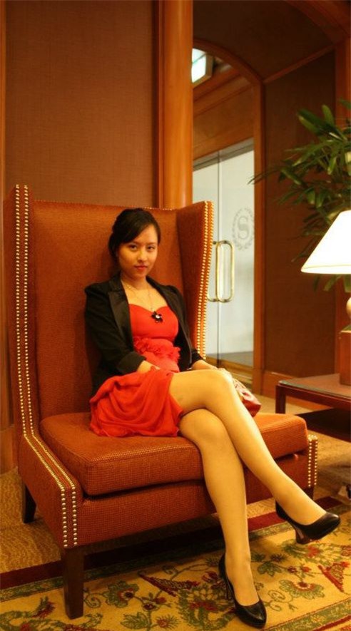 Người chị gái chẳng mấy ai biết đến của Hương Giang Idol - Ảnh 10. Người chị gái chẳng mấy ai biết đến của Hương Giang Idol - Ảnh 10.
